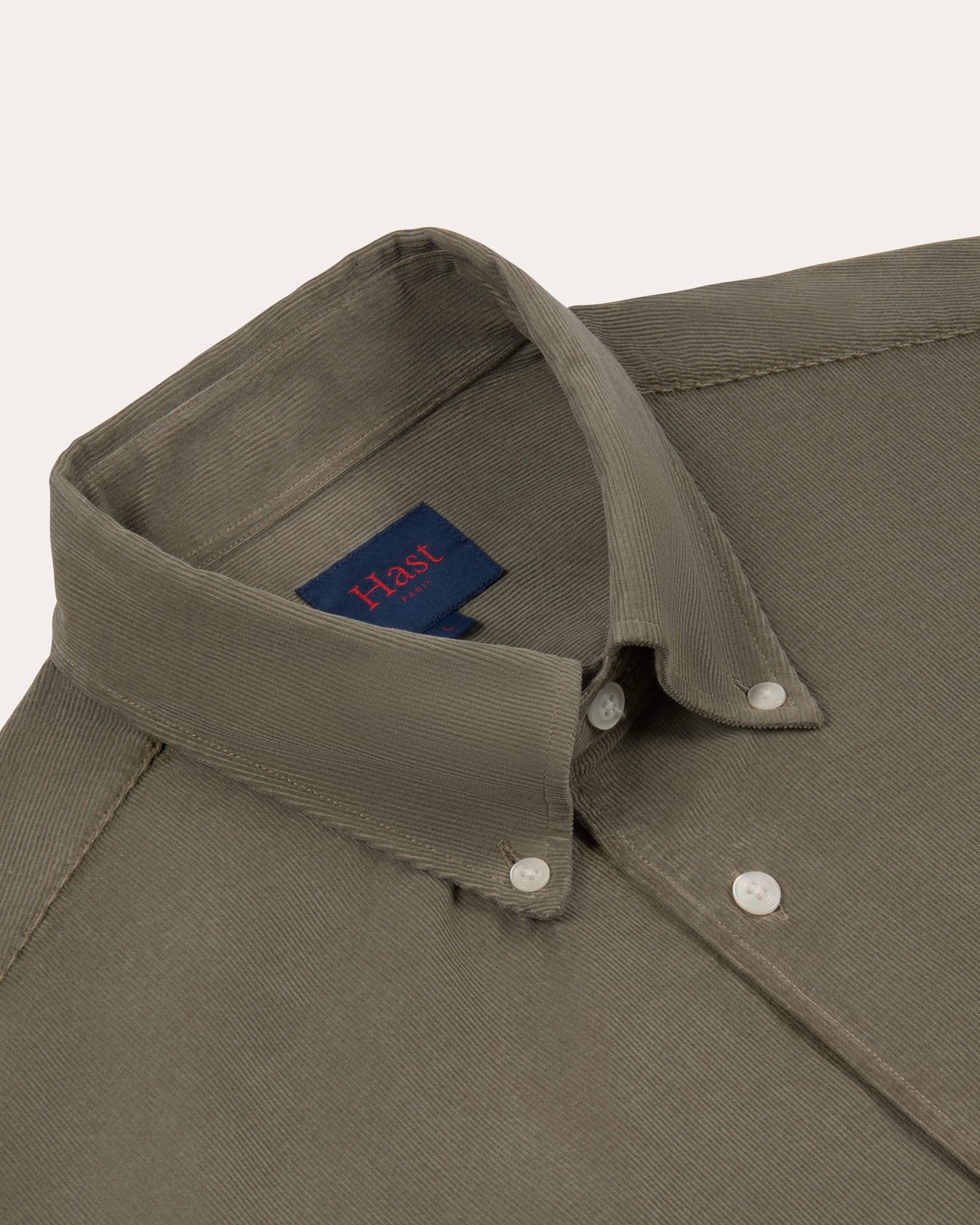 Chemise décontractée en velours côtelé vert sauge