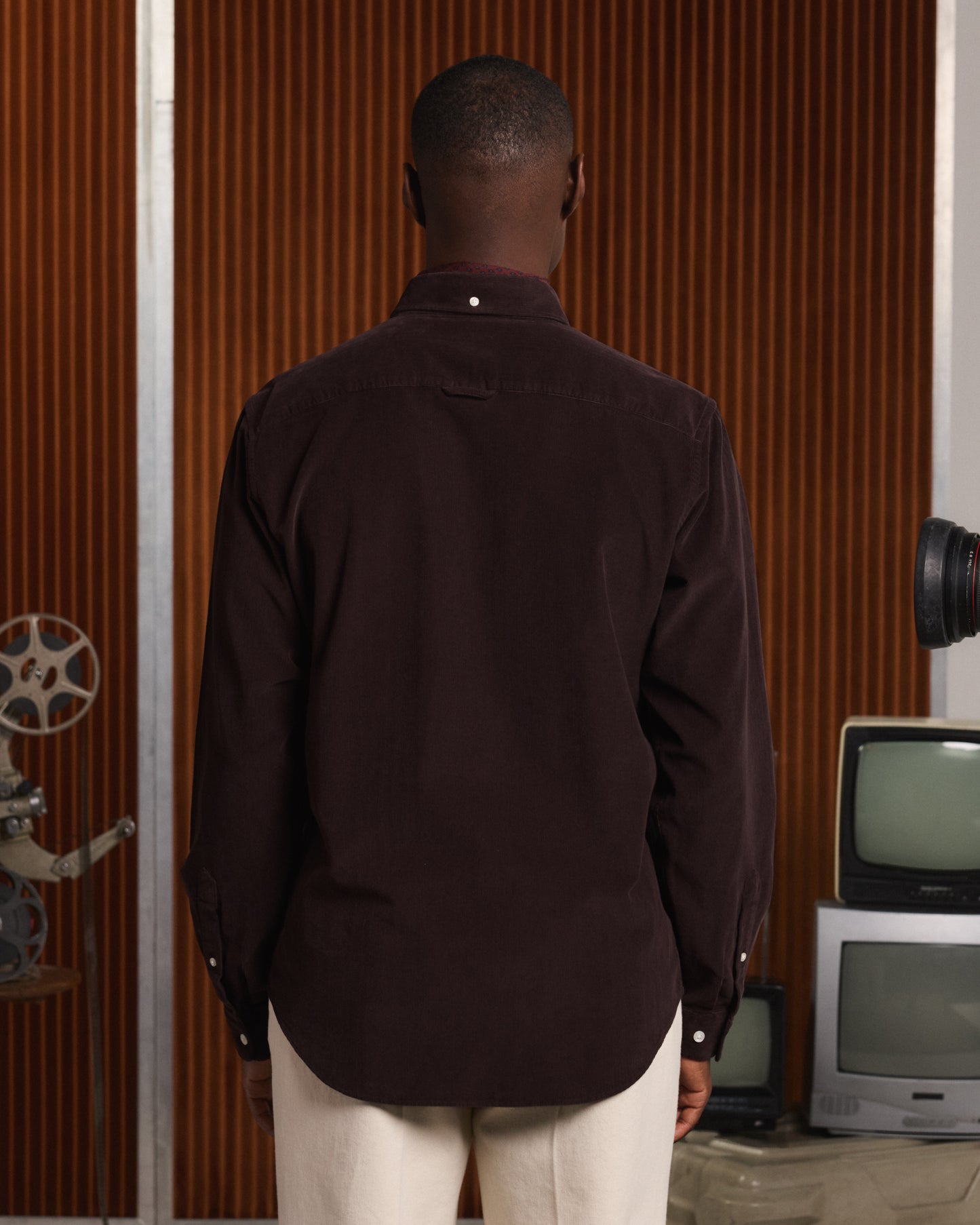 Chemise décontractée en velours côtelé bordeaux
