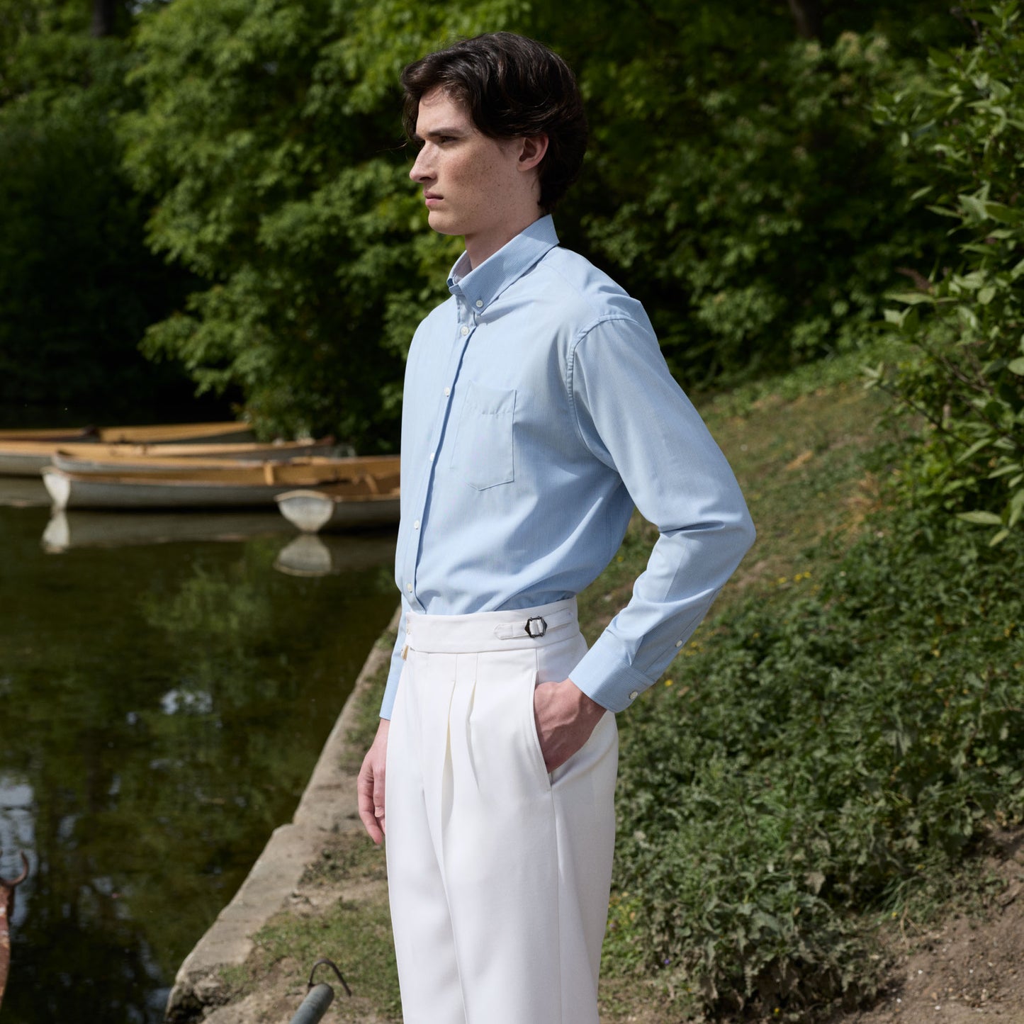 Chemise décontractée bleu en laine à fines rayures