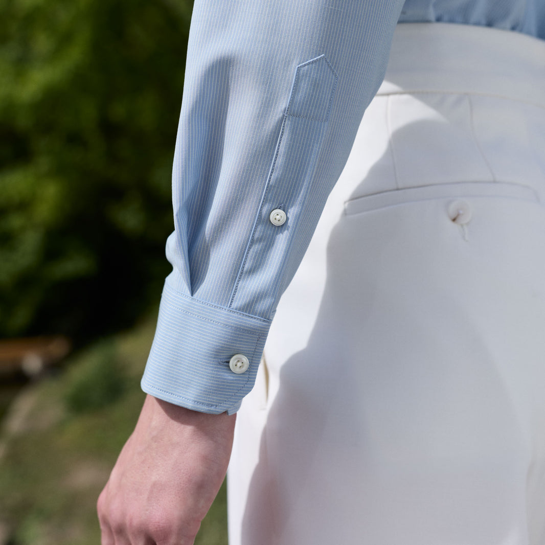 Chemise décontractée bleu en laine à fines rayures