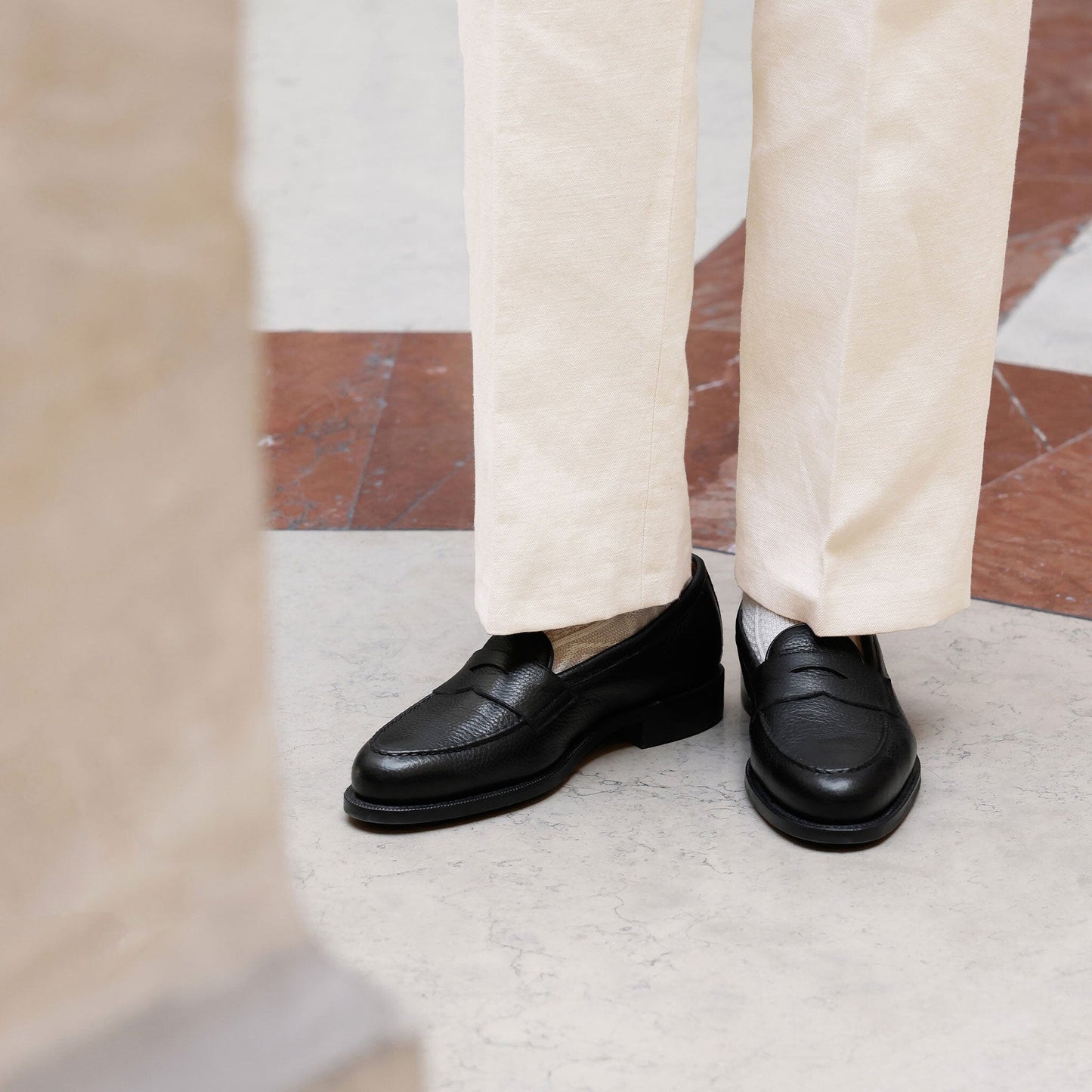 Black grained leather moccasin