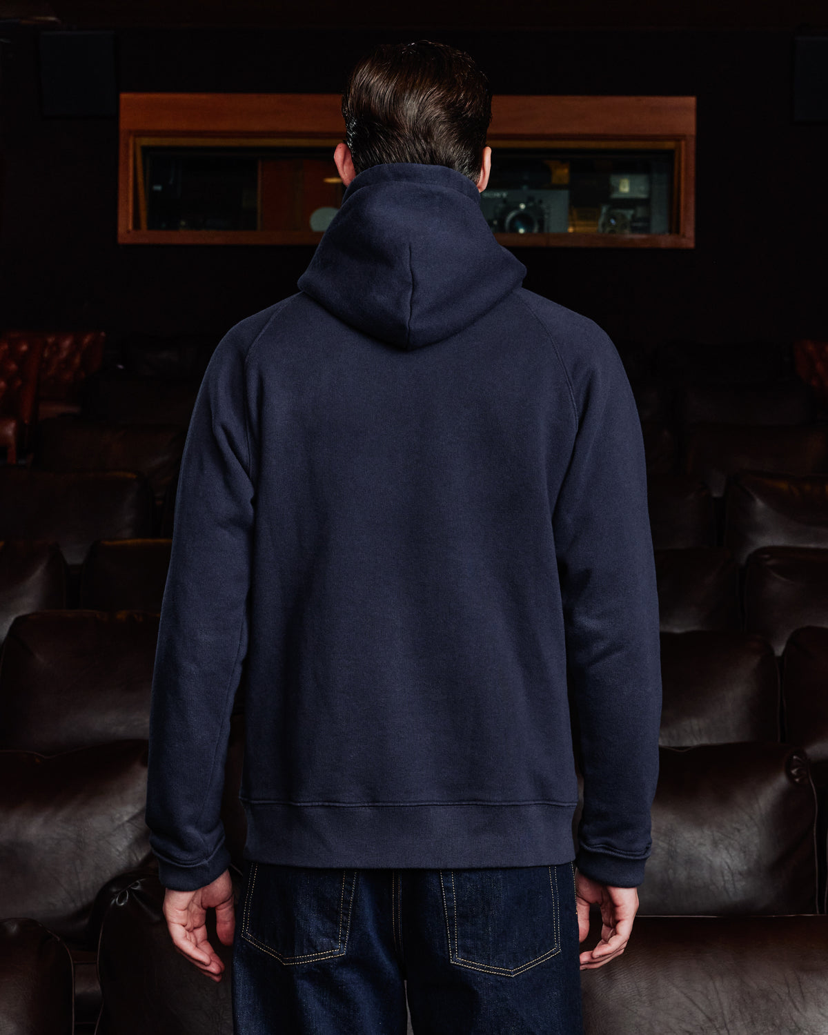 Marineblauer Sweatshirt mit Reißverschluss und Kapuze
