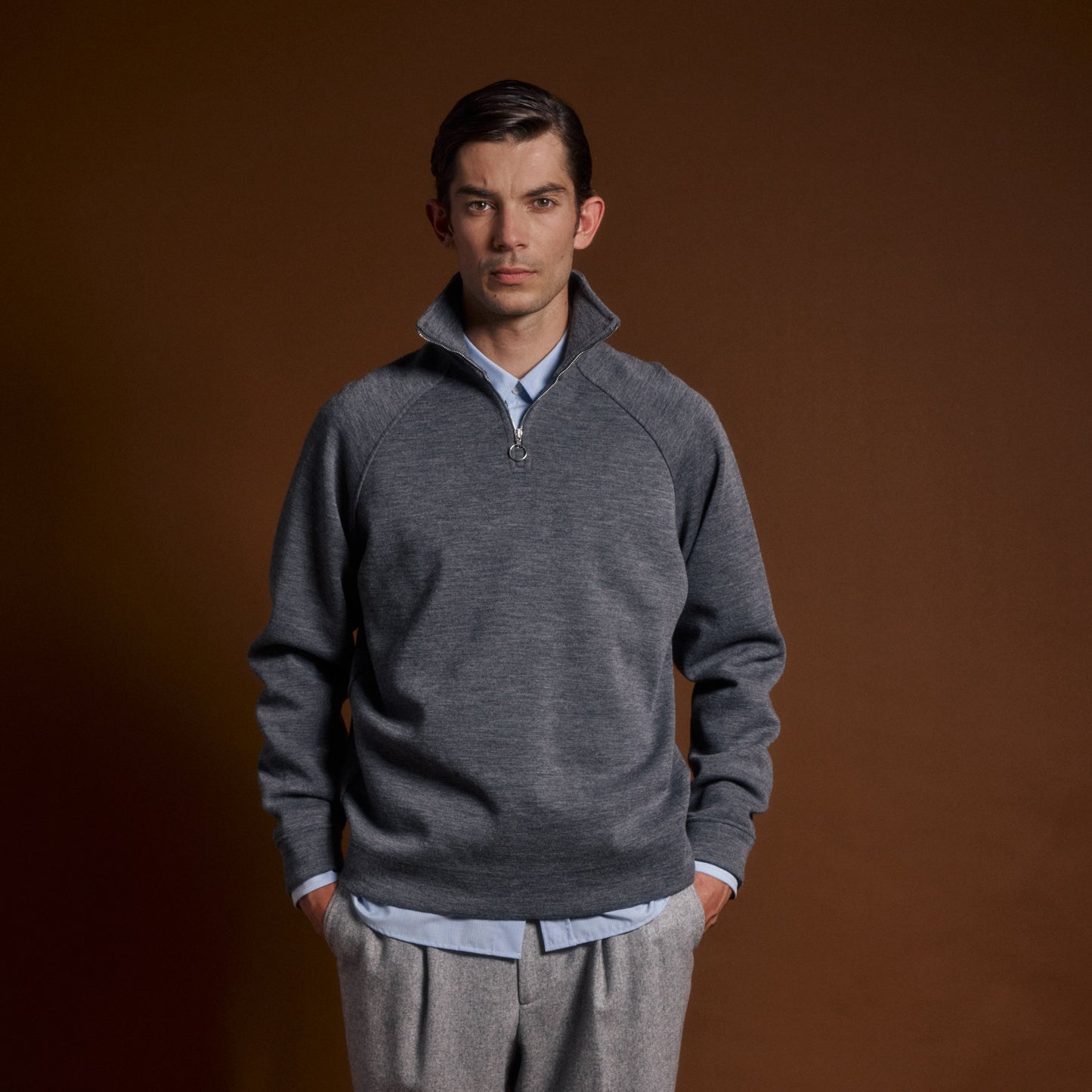 Sweatshirt gris col zippé en laine points Milano