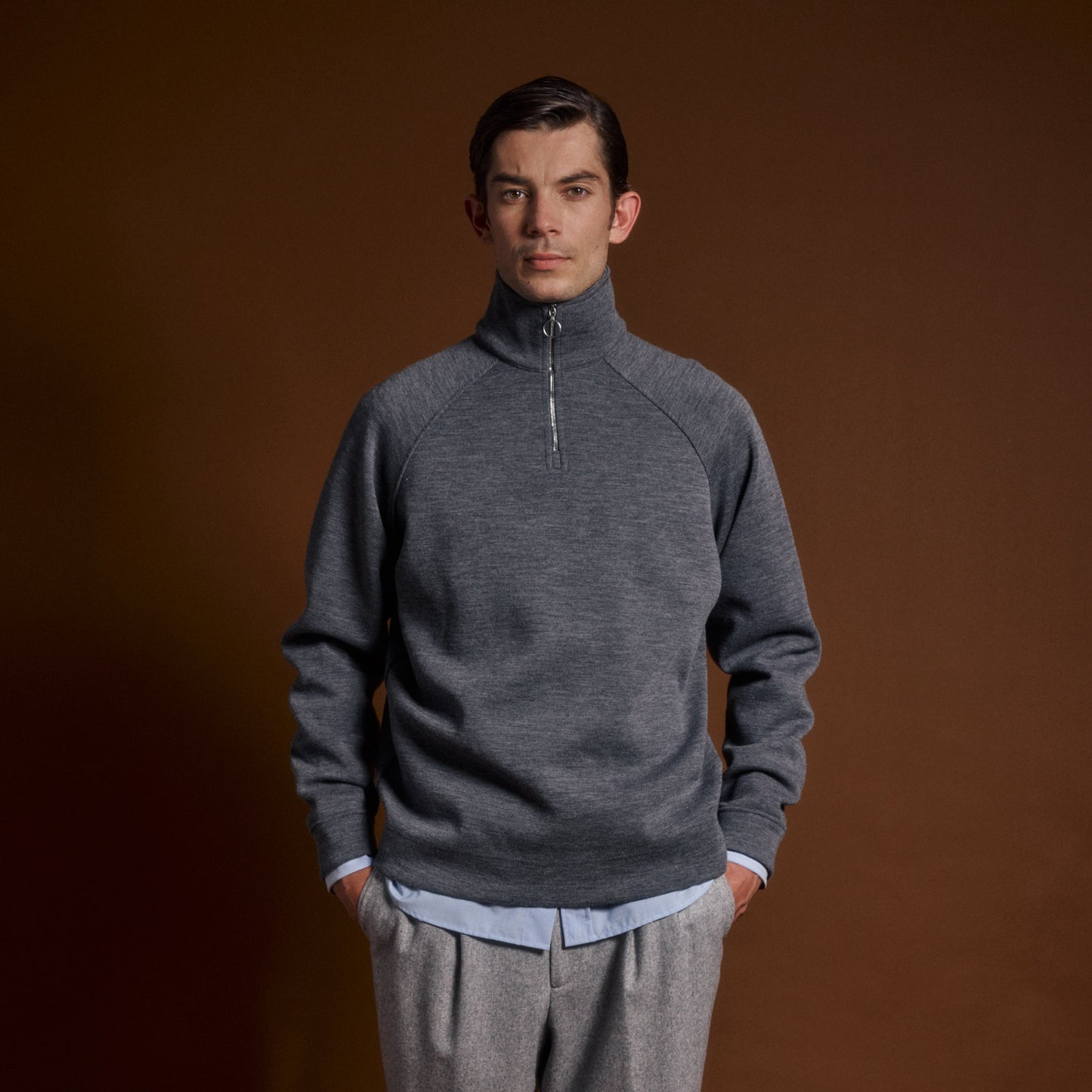 Sweatshirt gris col zippé en laine points Milano