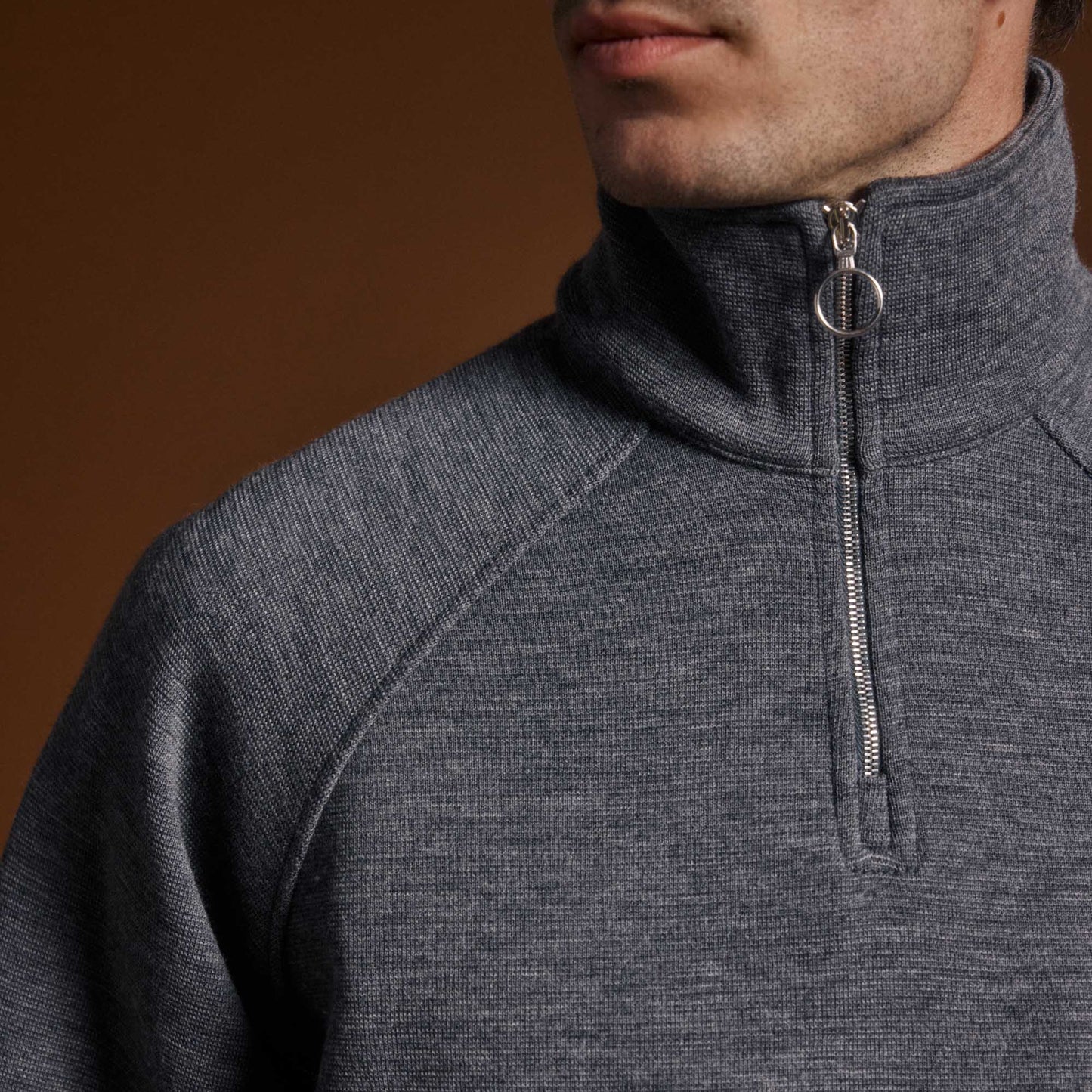 Sweatshirt gris col zippé en laine points Milano