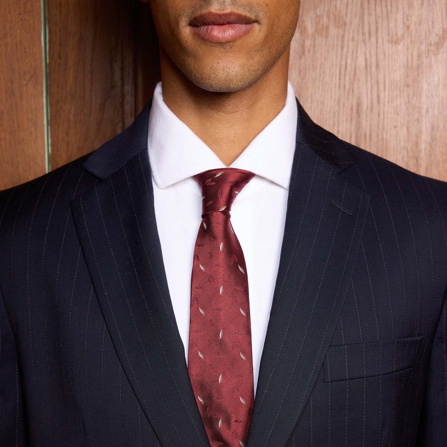 Burgundy patterned silk tie