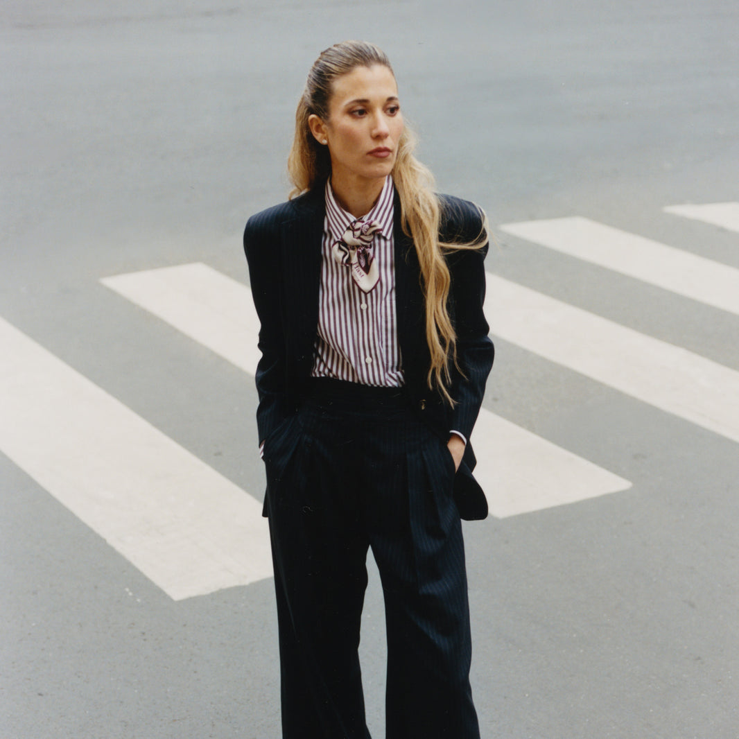 Foulard en soie écru et bordeaux à motifs