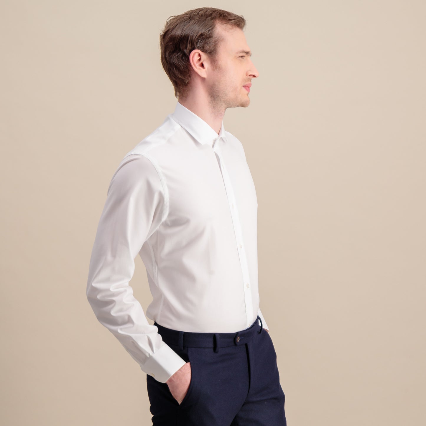 Fitted shirt in natural stretch white twill