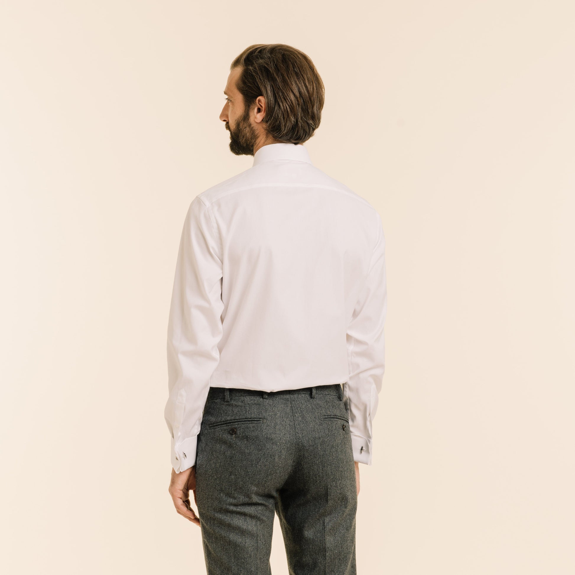 Chemise classique en oxford blanche à poignets mousquetaires