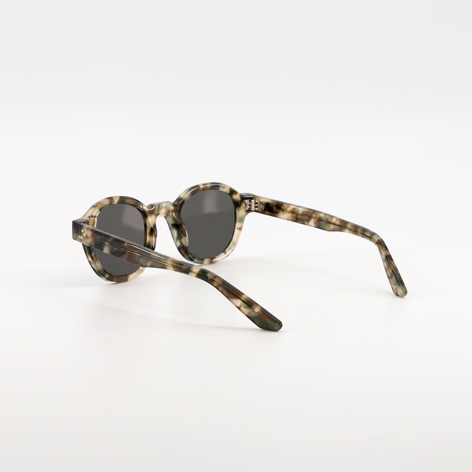 Lunettes écailles sales