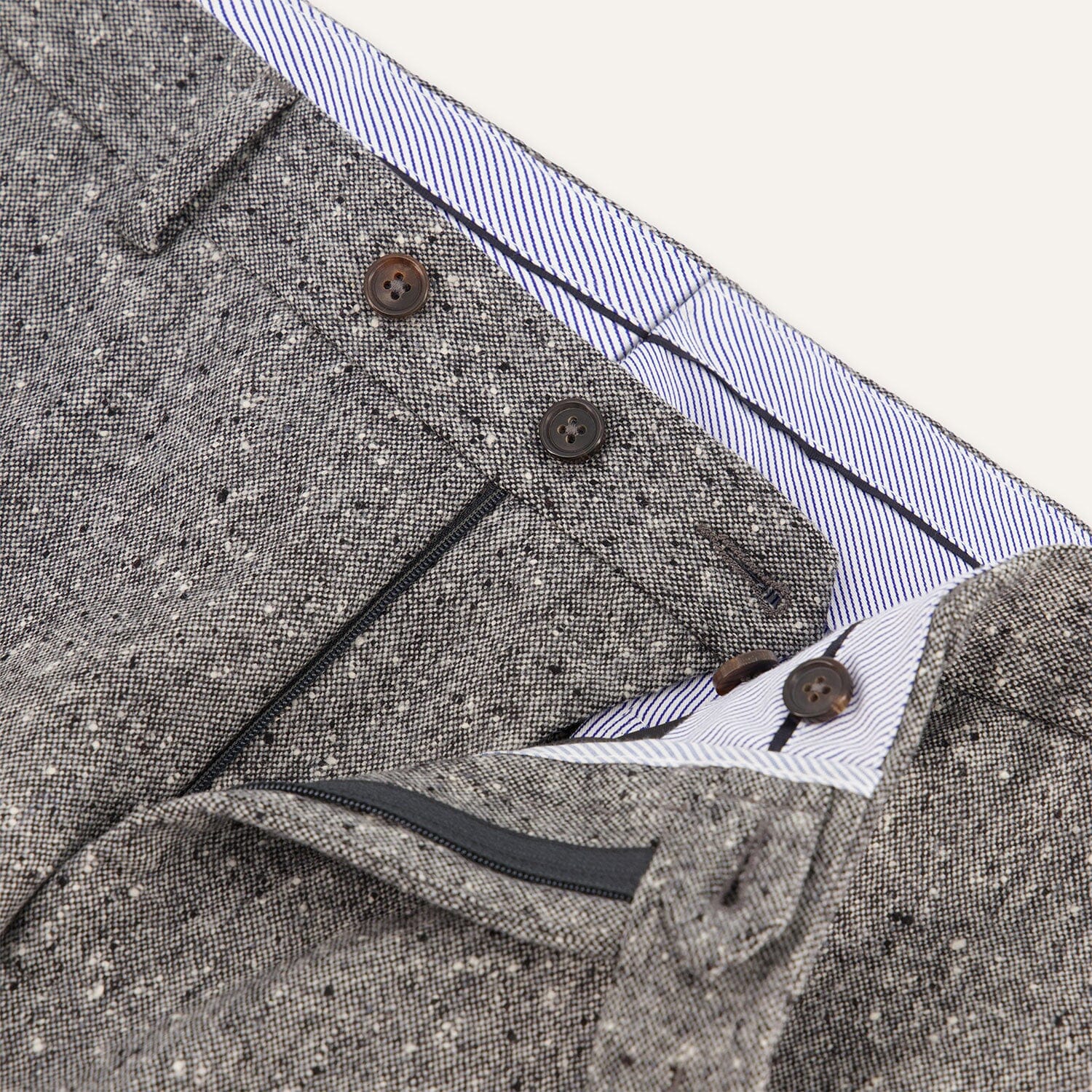 Pantalon en flanelle de laine gris pucé