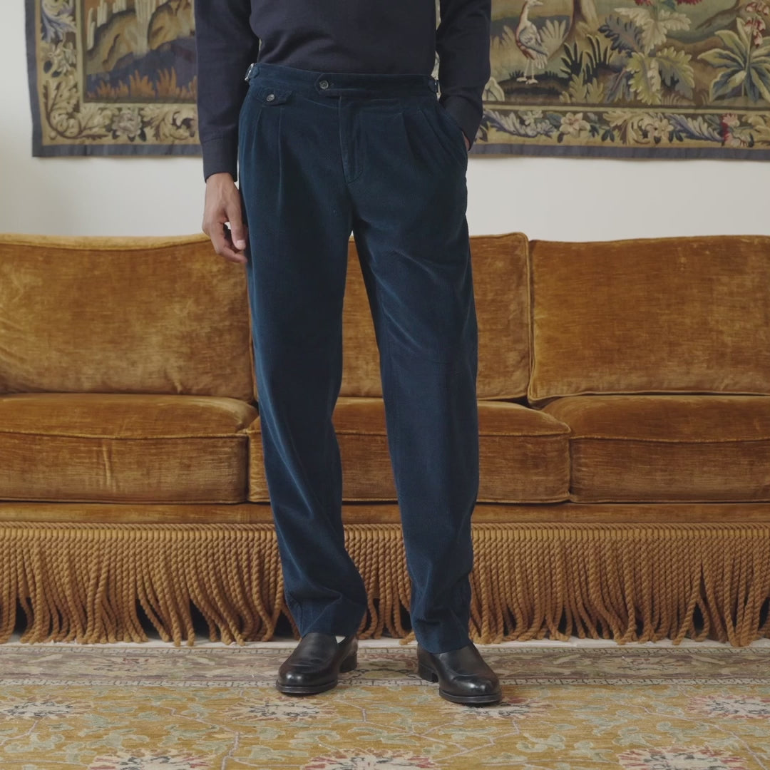 Pantalon à double plis en velours marine