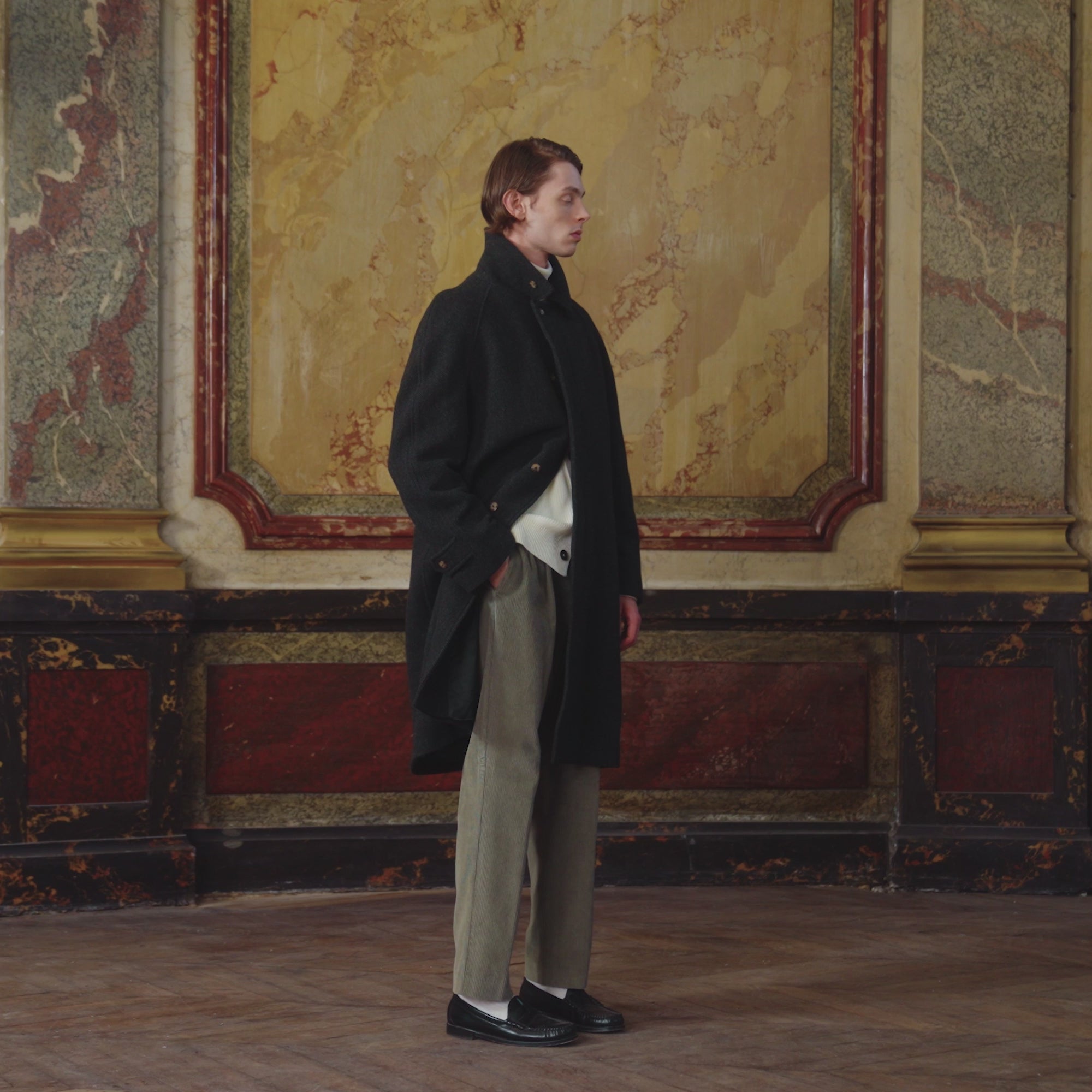 Manteau balmacaan en laine vierge vert chiné